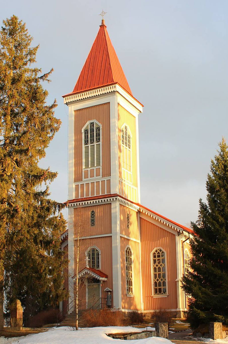 Toholammin kirkko Toholammin kirkko ilta-auringossa